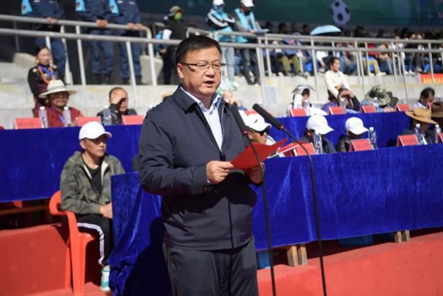 俄军对基辅展开大规模空袭，发射60枚导弹并加大地面攻势